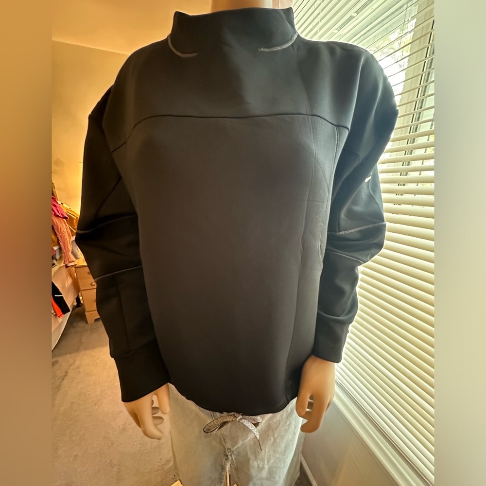 Nike Mock Dri-Fit Ladies pull over